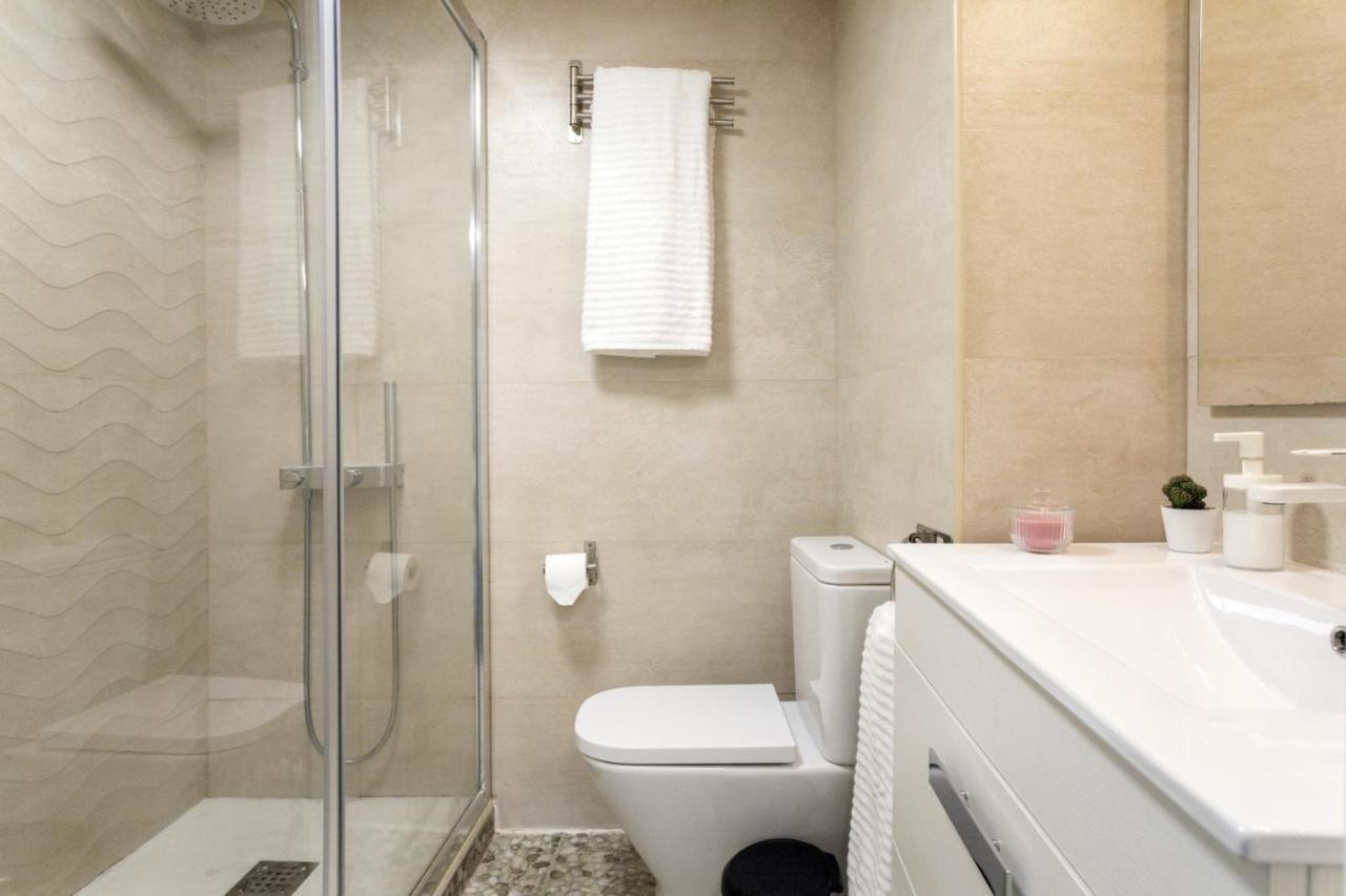 מאלגה Rentcostadelsol Malagueta Miramar מראה חיצוני תמונה